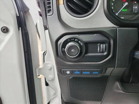 Used 2024 Jeep Wrangler Sport S image 14