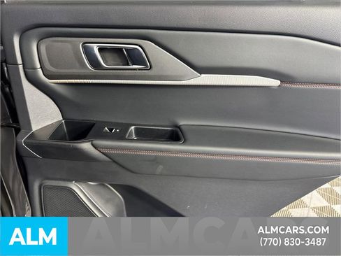 Used 2025 Ford Explorer ST-Line image 19