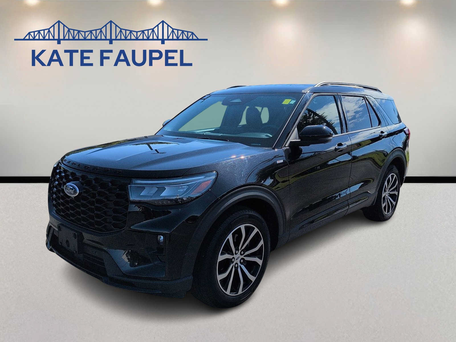 Certified 2026 Ford Explorer ST-Line AWD/4WD image 3