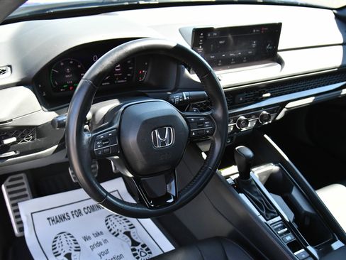 Used 2025 Honda Accord Sport image 14