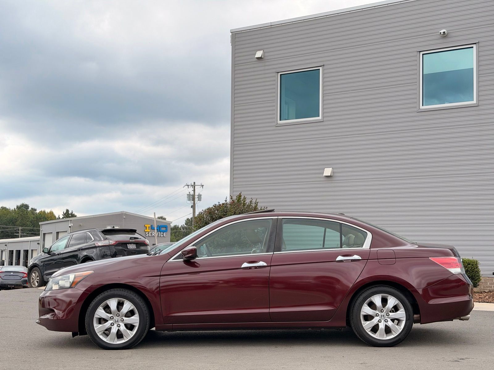 Used 2010 Honda Accord EX-L image 10