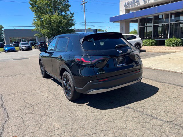 Used 2025 Honda HR-V Sport image 10