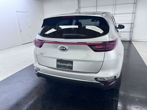Used 2021 Kia Sportage LX AWD/4WD image 13