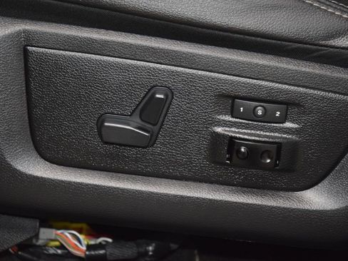 Used 2017 RAM 2500 Laramie w/ Sport Appearance Group AWD/4WD image 36