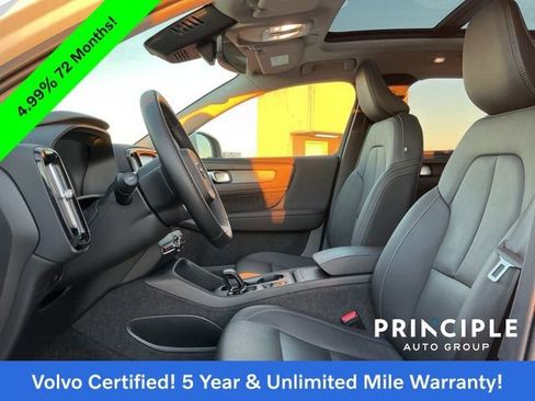 Certified 2025 Volvo XC40 B5 Core image 28