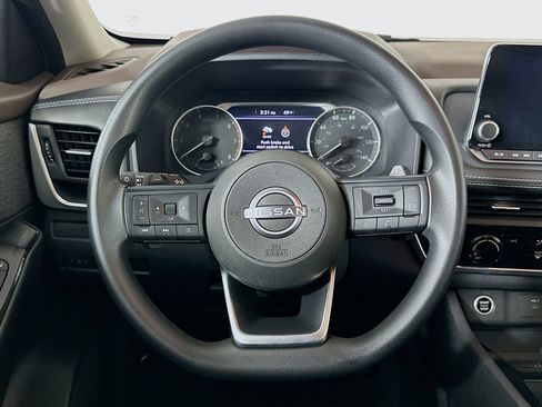 Used 2023 Nissan Rogue S image 18