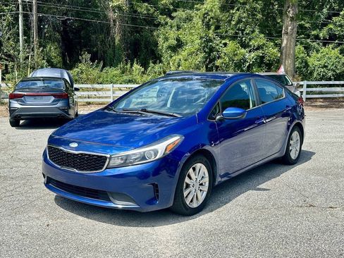 Used 2018 Kia Forte LX FWD image 3