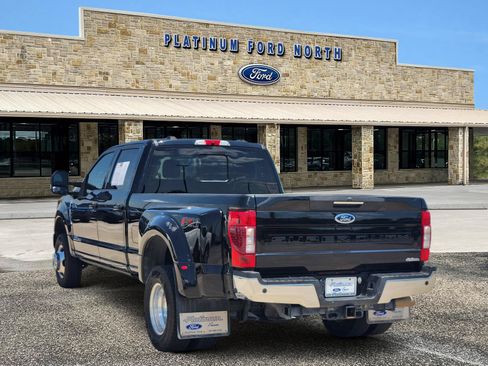 Used 2022 Ford F350 Lariat w/ Lariat Ultimate Package AWD/4WD image 4