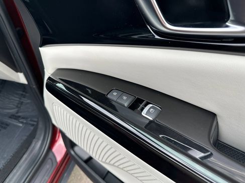 Used 2024 Kia Carnival SX Prestige FWD image 51
