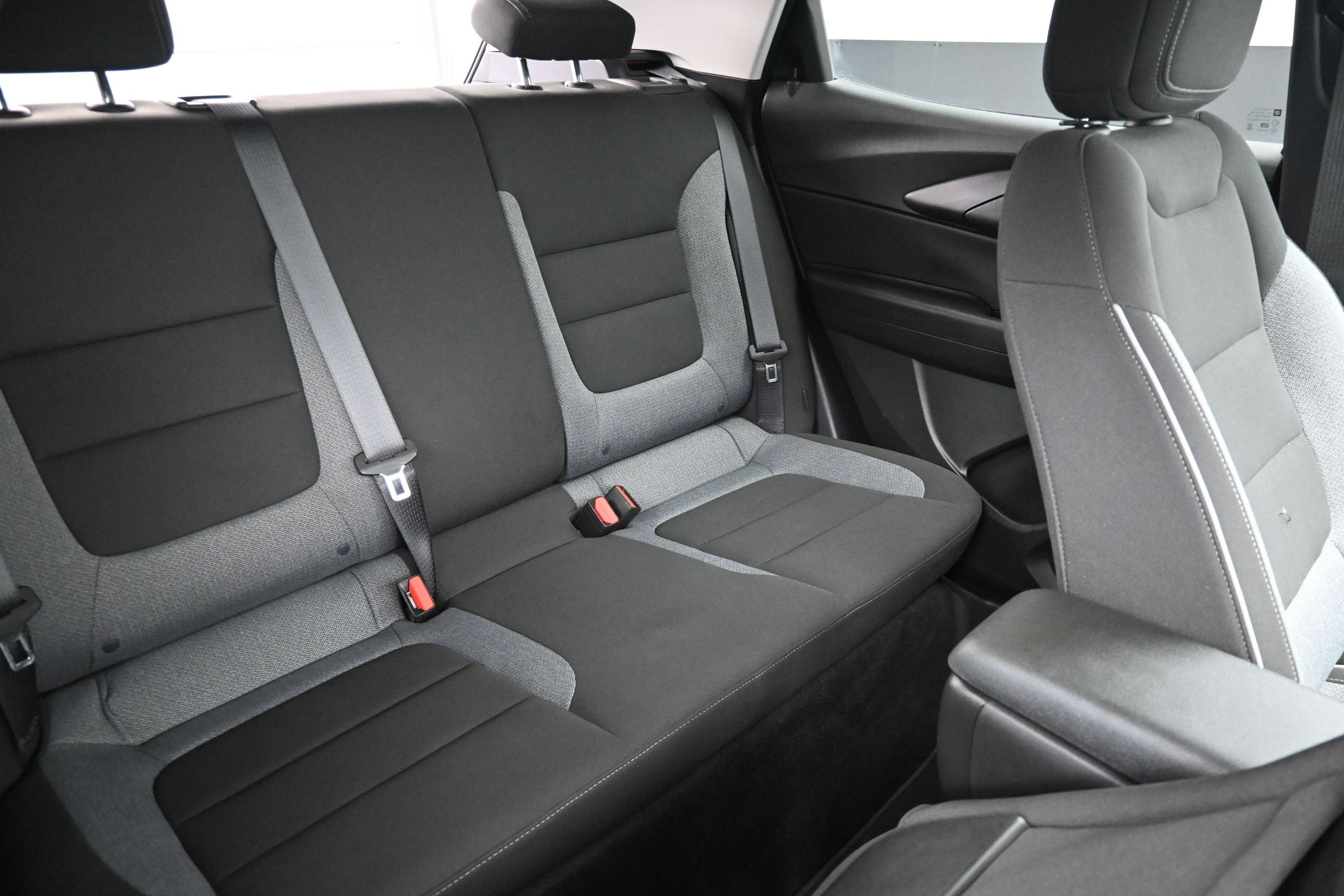 Used 2023 Chevrolet TrailBlazer LT FWD image 28