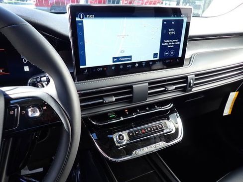 New 2026 Lincoln Corsair Premiere image 22