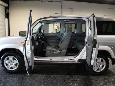 Used 2011 Honda Element LX image 16