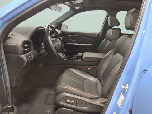 Used 2024 Honda Pilot TrailSport image 22