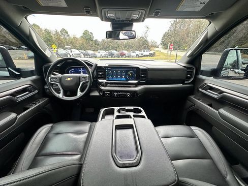 Used 2024 Chevrolet Silverado 2500 LTZ image 20