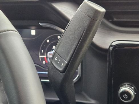 Used 2025 GMC Sierra 2500 AT4 w/ Technology Package image 37