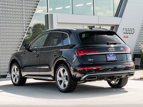Used 2022 Audi Q5 2.0T Prestige w/ Prestige Package AWD/4WD image 5