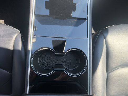 Used 2019 Tesla Model 3 Standard Range Plus image 32