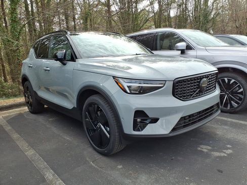 New 2026 Volvo XC40 B5 Ultra w/ Protection Package Premier image 1
