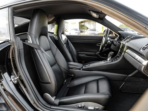 Used 2021 Porsche 718 Cayman w/ Premium Package RWD image 42
