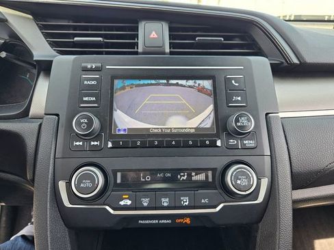 Used 2020 Honda Civic LX image 9