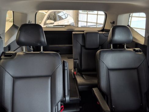 Used 2019 Volkswagen Atlas SEL AWD/4WD image 32