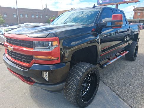 Used 2018 Chevrolet Silverado 1500 LT w/ All Star Edition AWD/4WD image 3
