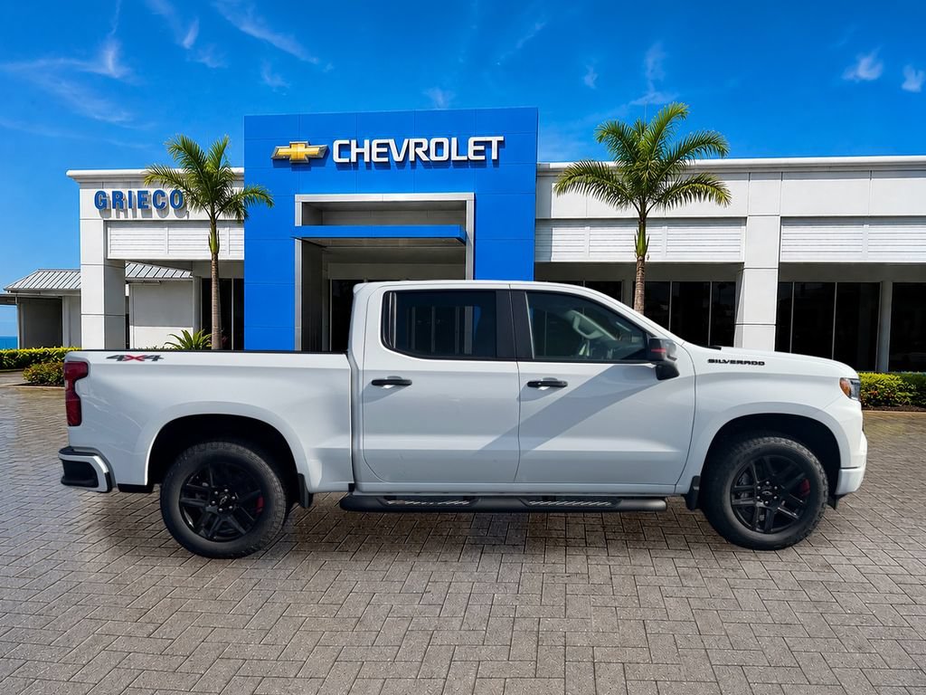 New 2026 Chevrolet Silverado 1500 RST w/ Redline Edition AWD/4WD image 6