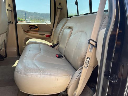 Used 2001 Ford F150 Lariat AWD/4WD image 21