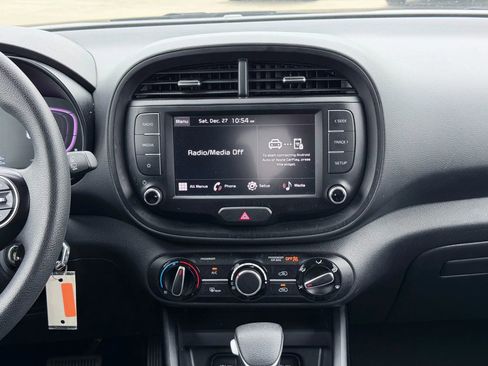 Used 2024 Kia Soul LX w/ Option Group 015 image 14