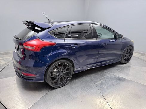 Used 2016 Ford Focus ST FWD image 5