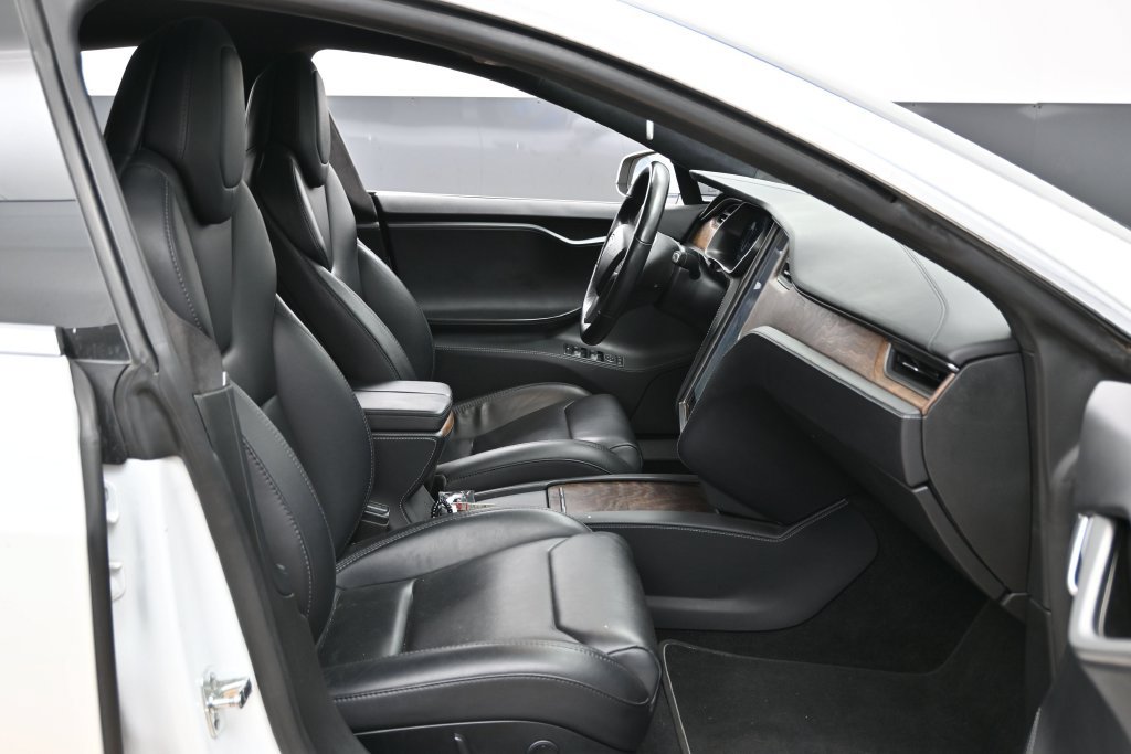 Used 2020 Tesla Model S Performance AWD/4WD image 33