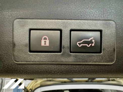 Used 2023 Subaru Ascent Premium w/ Convenience Package AWD/4WD image 26