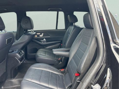 Used 2020 Mercedes-Benz GLS 450 4MATIC image 10