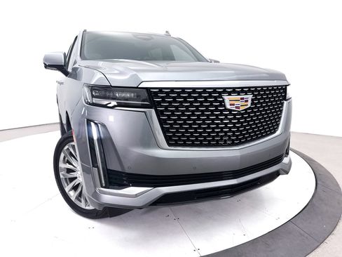 Used 2023 Cadillac Escalade ESV Premium Luxury w/ Performance Package AWD/4WD image 6