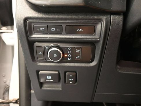 Used 2021 Ford F150 XLT RWD image 12
