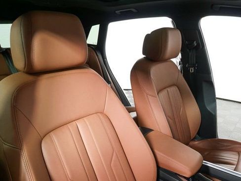 Certified 2022 Audi e-tron Premium image 24