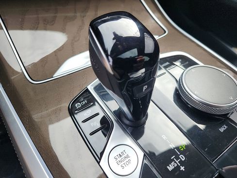 Used 2022 BMW X5 xDrive40i w/ M Sport Package image 13