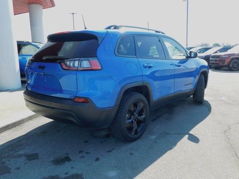 Used 2021 Jeep Cherokee Latitude Plus w/ Sun & Sound Group image 28