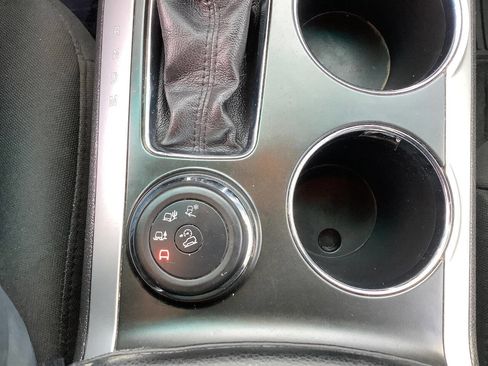 Used 2015 Ford Explorer XLT image 41