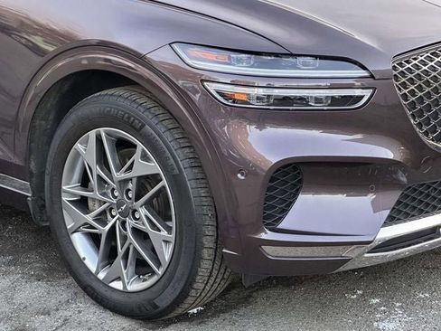 Used 2023 Genesis GV70 2.5T w/ Advanced Package image 13