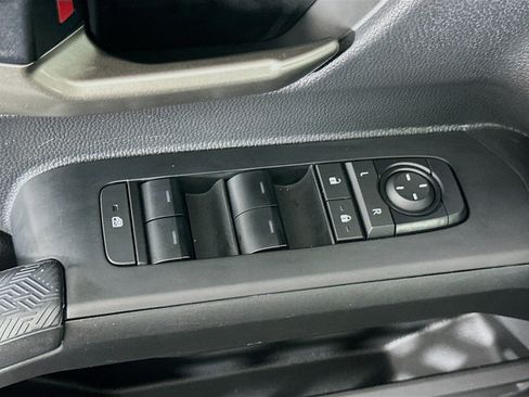 Used 2025 Toyota Tacoma TRD Off-Road image 15