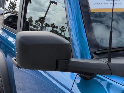 Certified 2022 Ford Bronco Black Diamond image 12