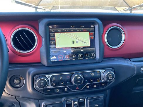 Used 2020 Jeep Gladiator Rubicon AWD/4WD image 31