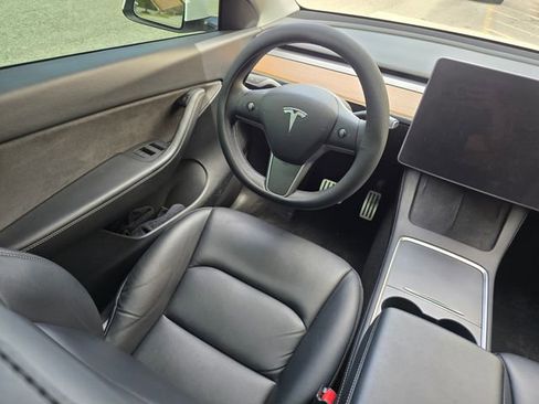 Used 2022 Tesla Model Y Performance AWD/4WD image 30