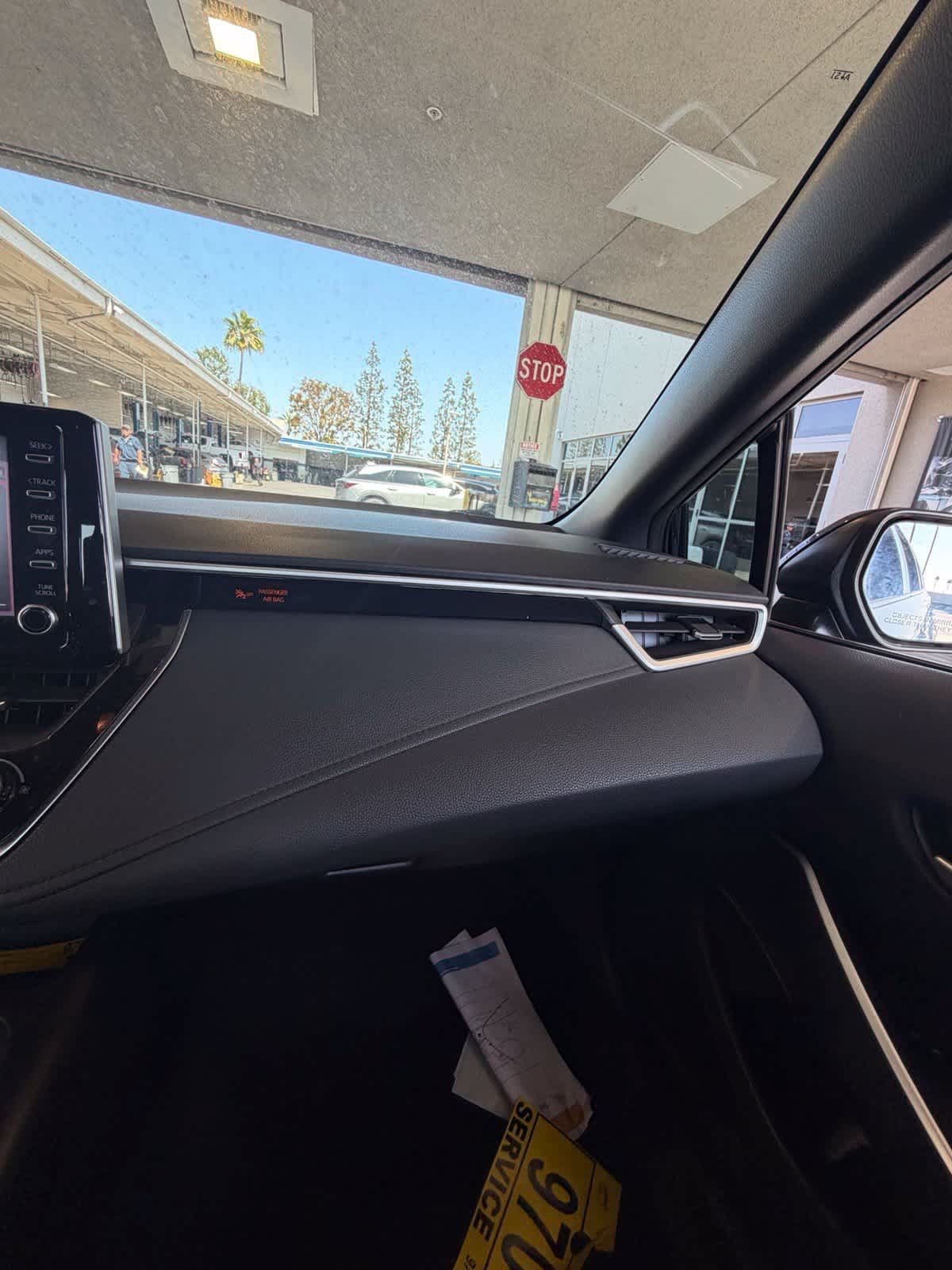 Used 2020 Toyota Corolla SE FWD image 18