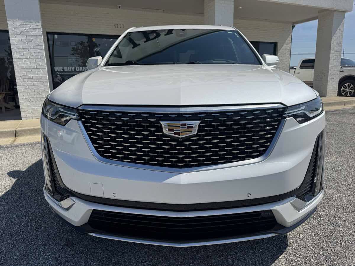 Used 2020 Cadillac XT6 Premium Luxury FWD image 3