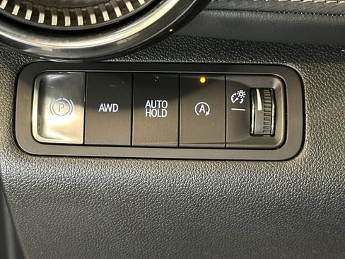 Used 2025 Chevrolet Equinox LT w/ Safety and Technology Package AWD/4WD image 18