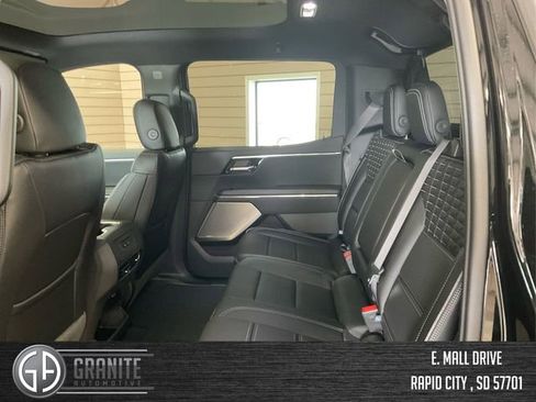 New 2025 GMC Sierra EV Denali AWD/4WD image 10