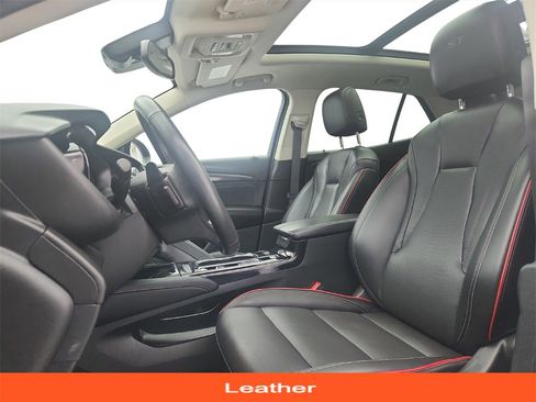 Used 2022 Buick Envision Essence w/ Technology Package I image 11