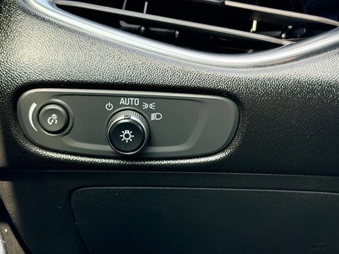 Used 2019 Chevrolet Malibu LT FWD image 35